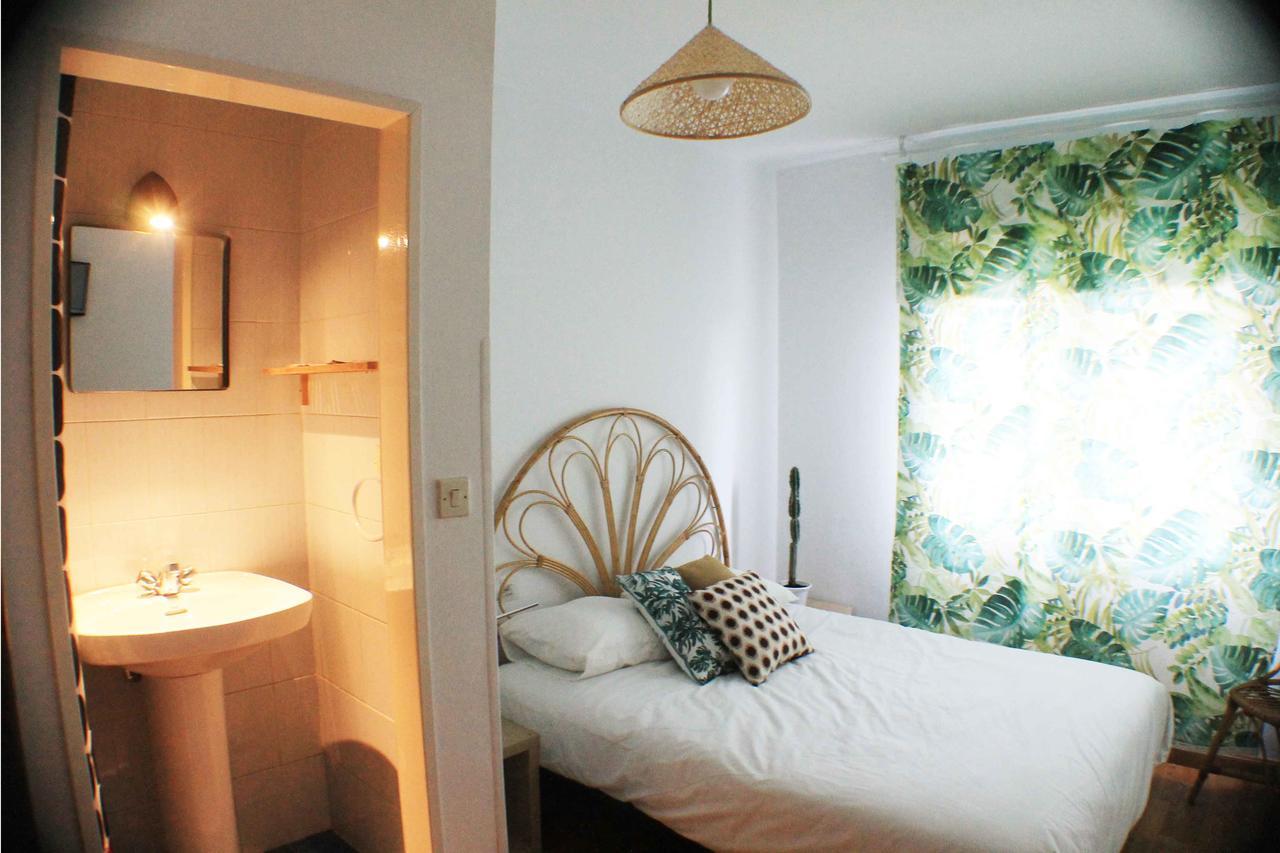 Cactus Bed & Breakfast Salinas Castrillon Luaran gambar